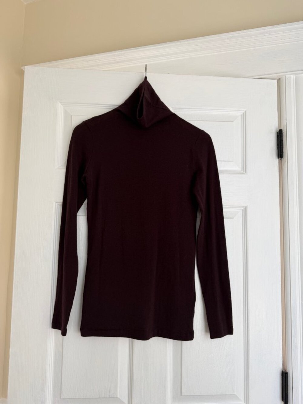 Club Monaco Julie Cashmere Turtleneck - Size M